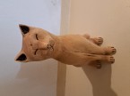 Drevená socha-mačka