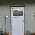 Vchodové plastové dvere
